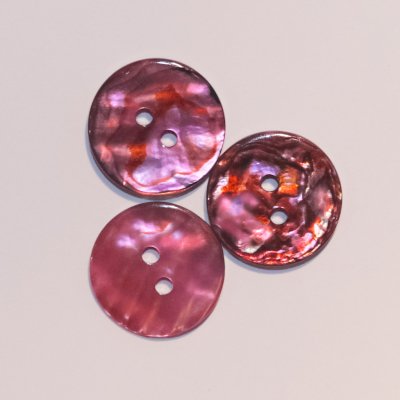 Knapp skimrande pärlemor rosa 18mm