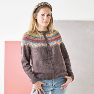 Stickmönster Kofta med mönstrat ok i Esther 893465